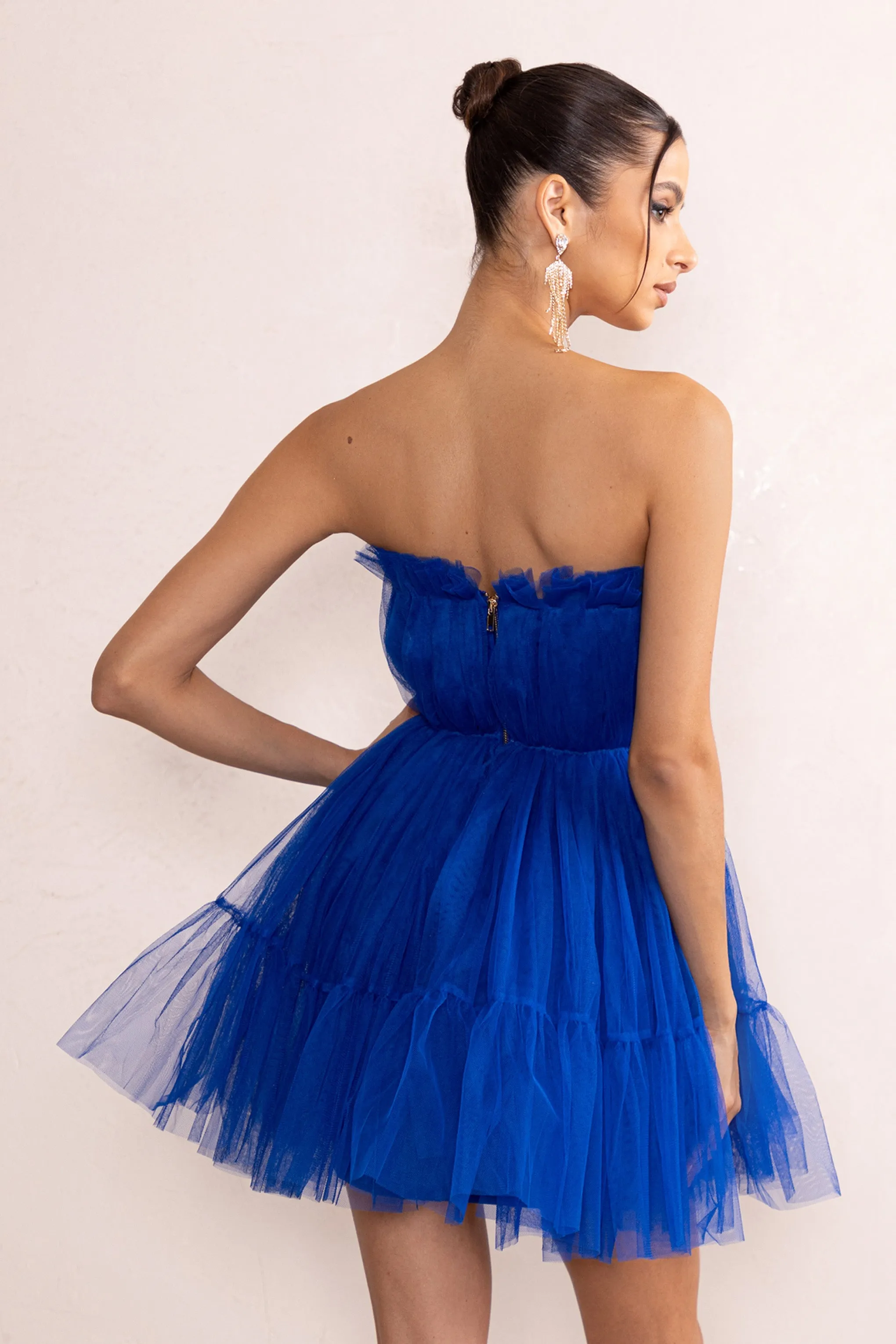 Aella | Mini-robe bandeau en tulle plissé bleu cobalt