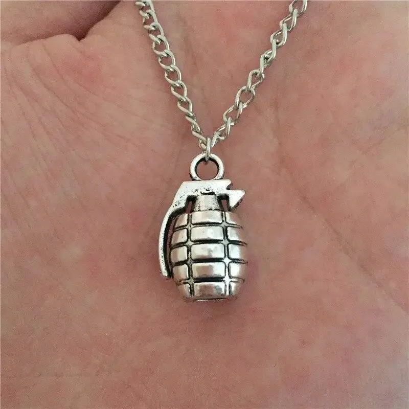 COLLIER MILITAIRE - GRENADE (ARGENT)