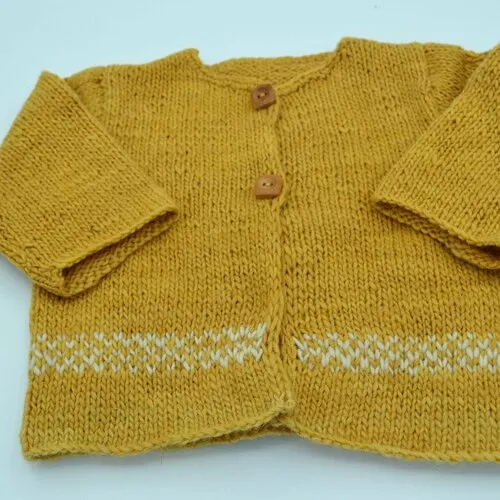 Gilet taille 6 mois, laine naturelle et teinture végétale