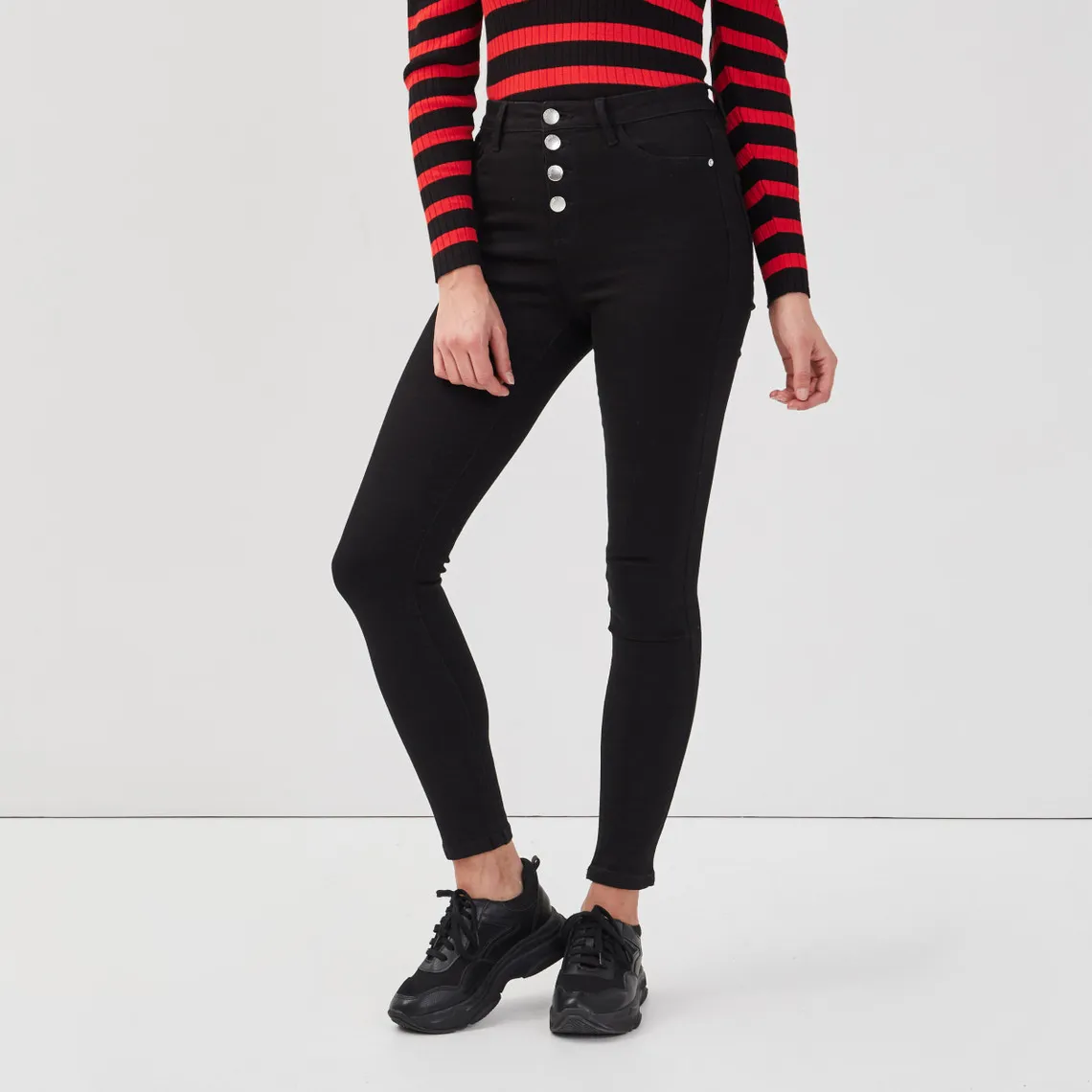 Jeans taille haute boutonné noir en coton | 3 Suisses