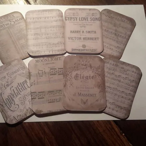 Lot  de 8  images, petites cartes.  vintage.  anciennes partitions musicales.  moonlight sérénade,  piano, concerto..