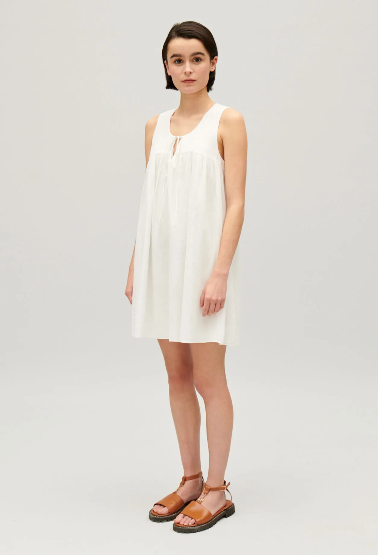 Robe courte froncée écrue | Claudie FR