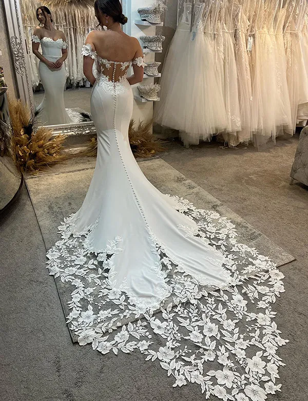 Robe de mariée sirène ivoire à épaules nues avec appliques